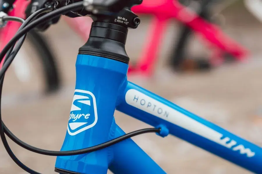 Close-up of a blue Shyre Hopton head tube